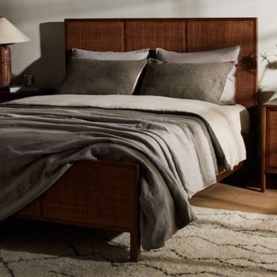 Shown in Brown Wash with Brown Cane color, in use