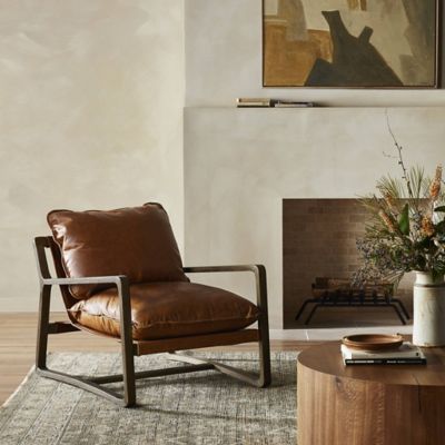 Shown in Raleigh Chestnut color, in use