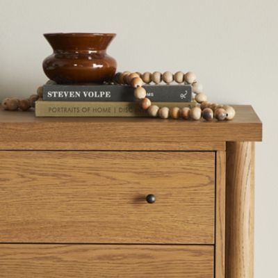 Shown in Amber Oak Veneer color, in use