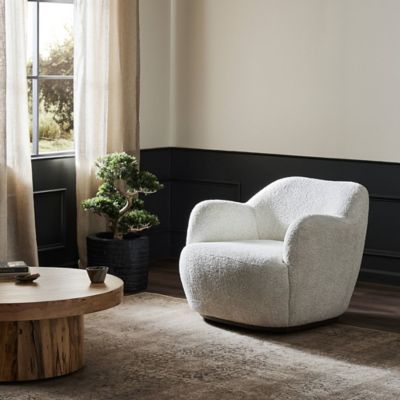 Shown in Sheldon Ivory color, in use