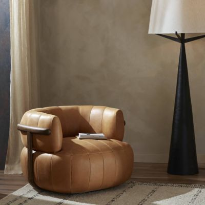 Shown in Palermo Cognac color, in use