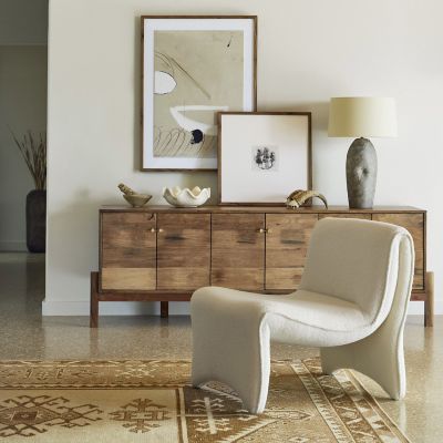 Shown in Smoked Honey color, in use