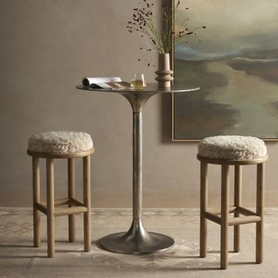 Shown in Beige Shearling color, Bar size, in use