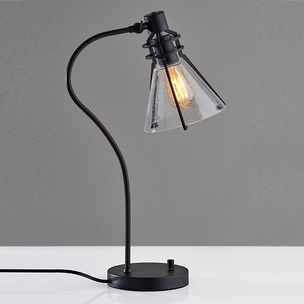 Beckett Desk Lamp