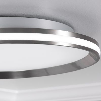 Shown in Satin Nickel finish, Medium size, Detail shot