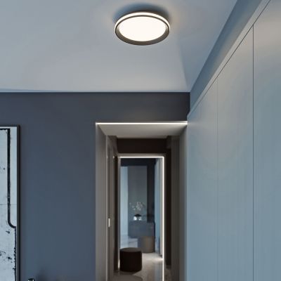 Shown in Black finish, Small size, in use