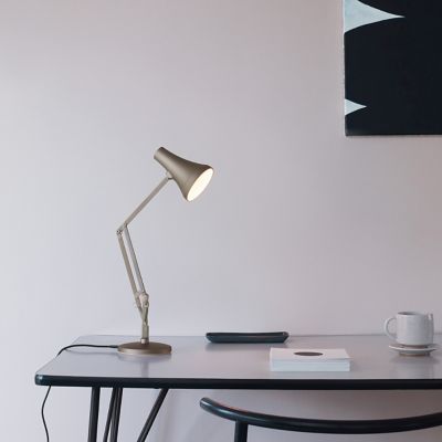 Shown in Warm Silver & Blush finish, in use