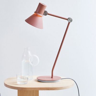 Type 80 outlet desk lamp