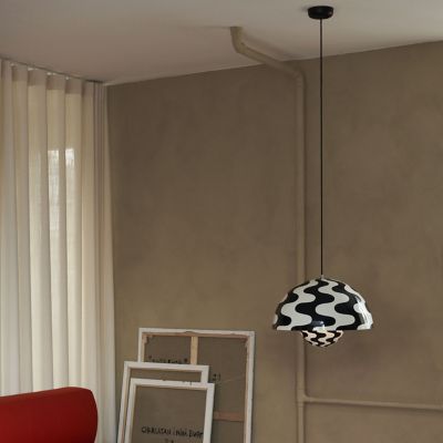 Shown in Patterned Black & White finish, in use