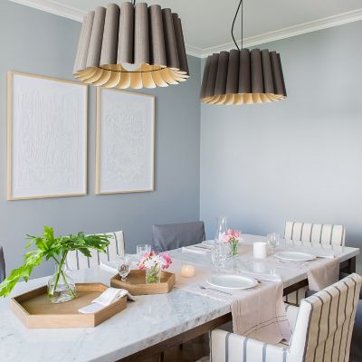 Shown in Grey Oak finish, 22-In. Diameter size, in use