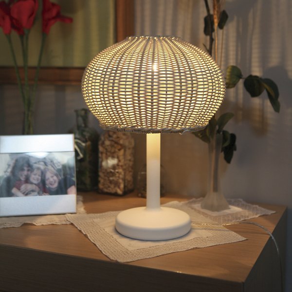 Garota LED Outdoor Table Lamp