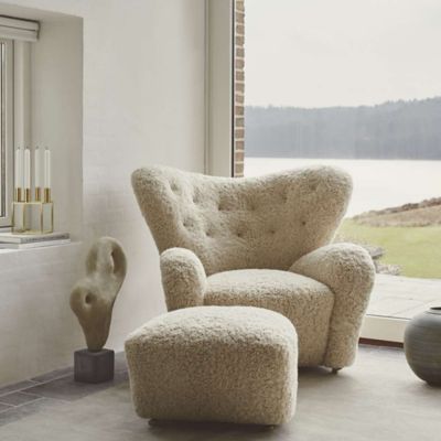 Shown in Sheepskin, Moonlight with Smoked Oak finish