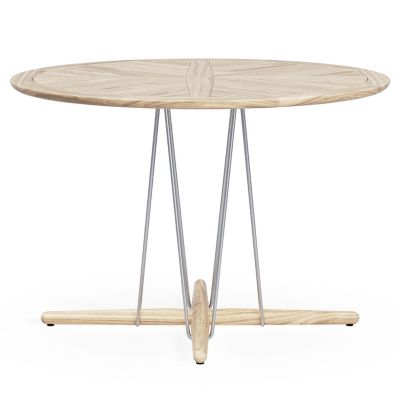E022 Embrace Outdoor Dining Table