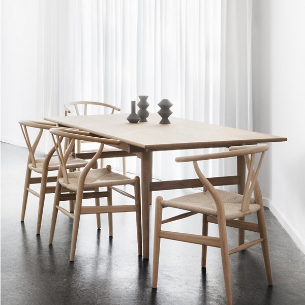 CH327 Dining Table