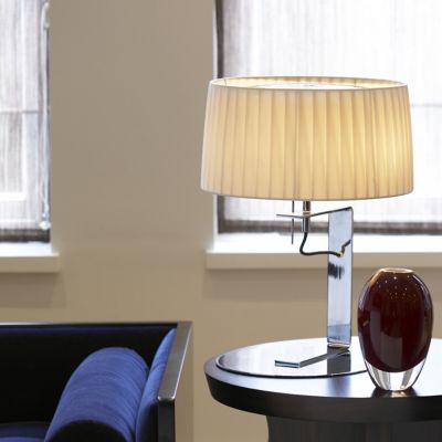 bedside lamp lumens