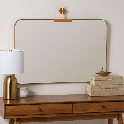 Shown in Gold color, in use