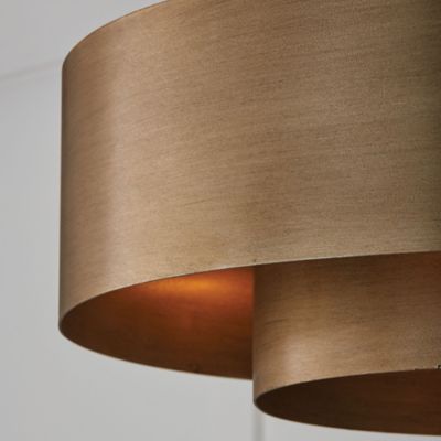 Shown in Mystic Luster finish, Detail shot
