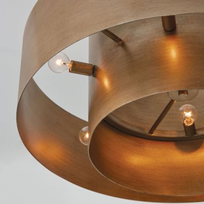 Shown in Mystic Luster finish, Detail shot