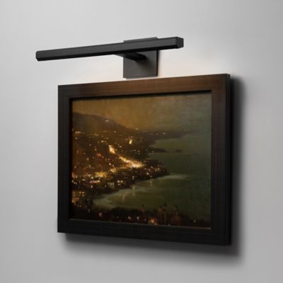Shown in Black finish, 18 inch size, in use