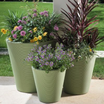 Crescent Garden Delano Resin Pot Planter; Mocha