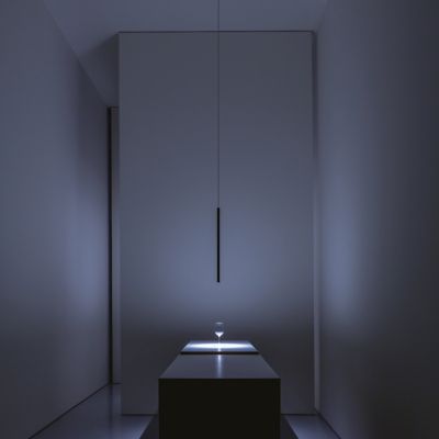 Shown in Polished Black Chrome, Color Temperature 2700