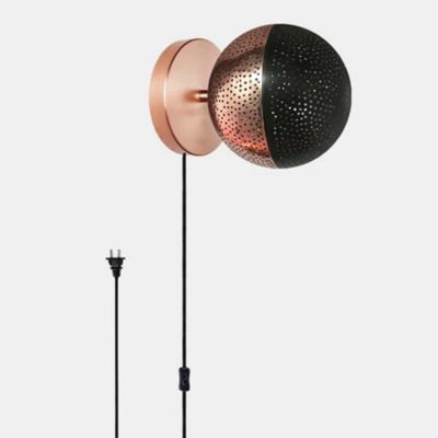 Kora Wall / Ceiling Light