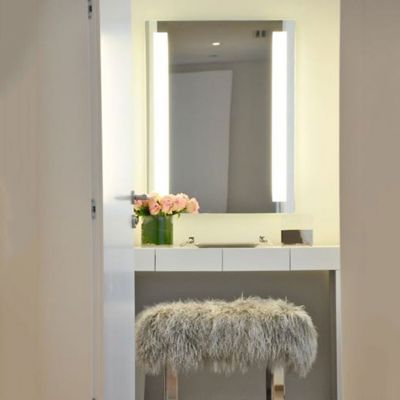 Shown in Mirror finish, 24" x 36", lit, in use