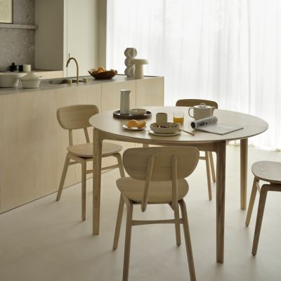 Shown in Oak color, in use