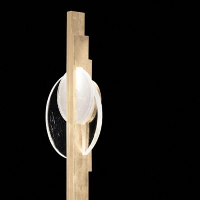 Shown in Soft Gold finish, Large size, Left face, detail view, lit