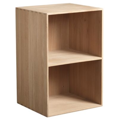 B98 Bookcase
