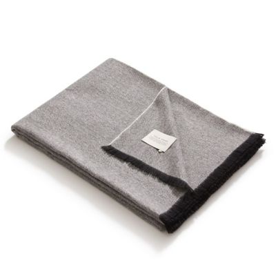 Pluma Throw