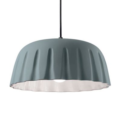 Madame Gres Pendant