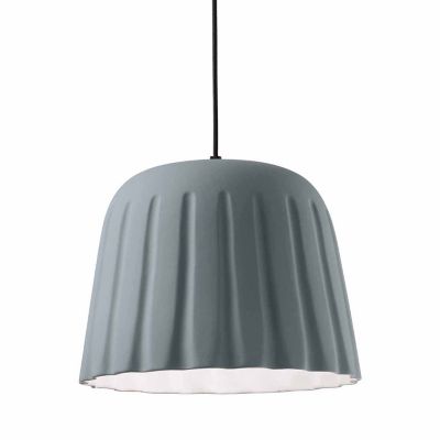 Madame Gres Pendant