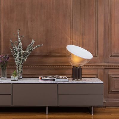 Shown in Black finish, Glass shade material, in use