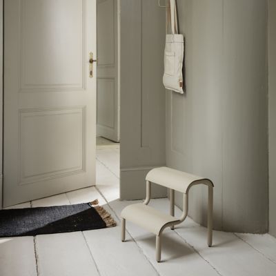 Shown in Cashmere color, in use