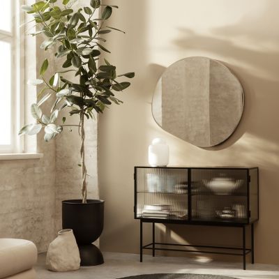 Shown in Brass frame color, XL size, in use