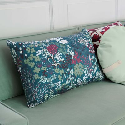 Decorative Pillows, Cushions & Throws at Lumens