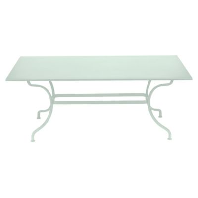 Romane Table
