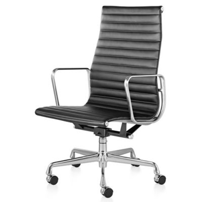 Shown in 2100 Leather Black with Polished Aluminum Base/Polished Aluminum Frame Manual Seat- Height Adjustment
