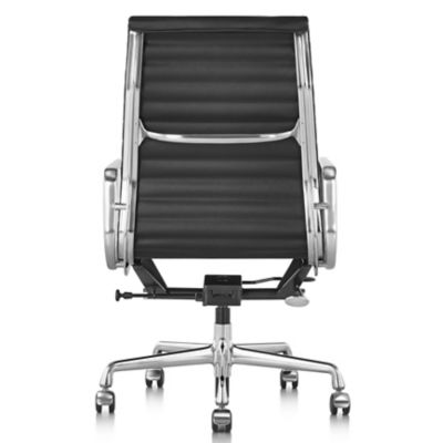 Shown in 2100 Leather Black with Polished Aluminum Base/Polished Aluminum Frame Manual Seat- Height Adjustment Pneumatic Seat - Height Adjustment