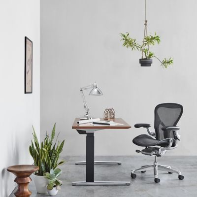 Shown in Polished Aluminum/Polished Aluminum base finish