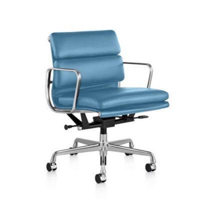 Eames Soft Pad Management Chair
