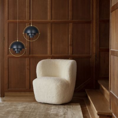 Shown in Matte Blue with Brass color, in use