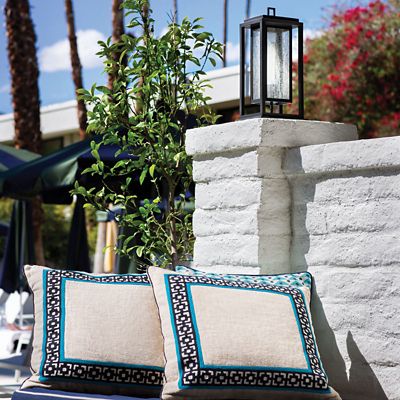 Republic Outdoor Pier Mount