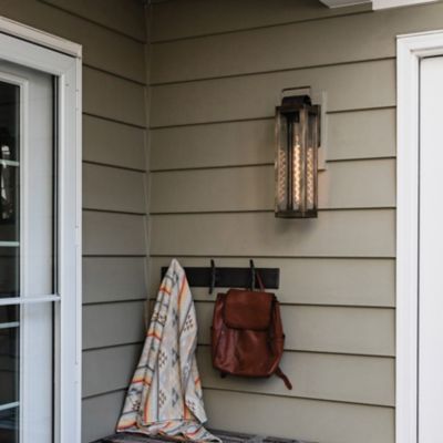 Sag Harbor Outdoor Wall Mount Lantern