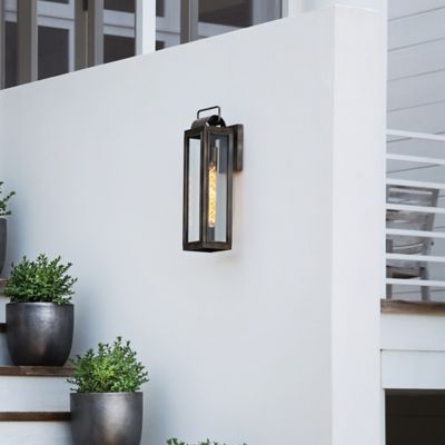 Sag Harbor Outdoor Wall Mount Lantern