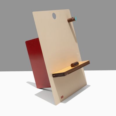 The Easel Multi-Sculptural Stand