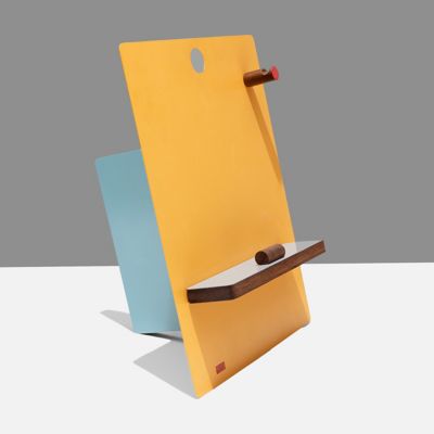 The Easel Multi-Sculptural Stand