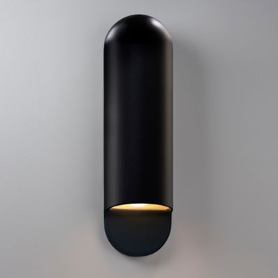 Shown in Carbon Matte Black finish, Medium size