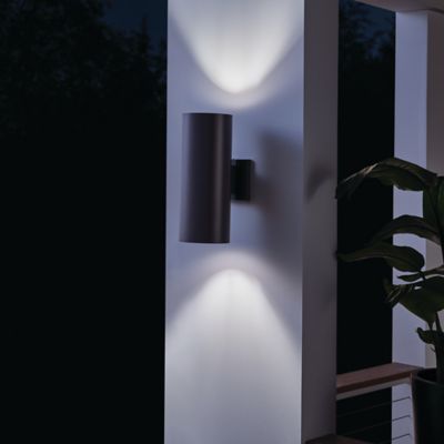 Shown in Architectural Bronze finish, 15 inches, in use
